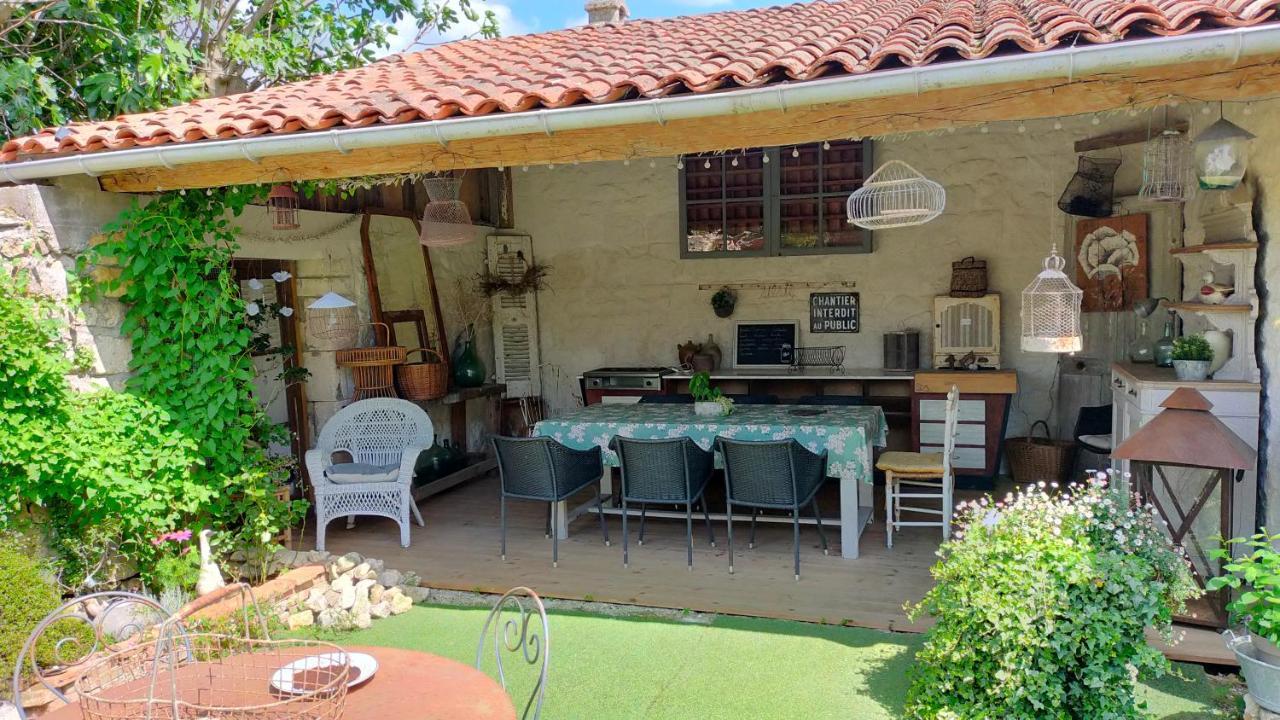 Agreable Chambre Cosy Tonnay-Charente Ngoại thất bức ảnh